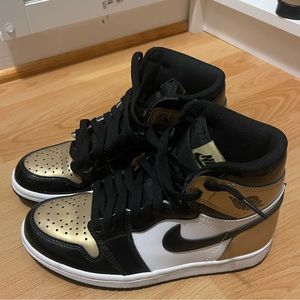 Gold toe 1s Air Jordan